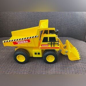 Vintage Tonka 2000 Motorized Front Loader Dump Truck 3338.